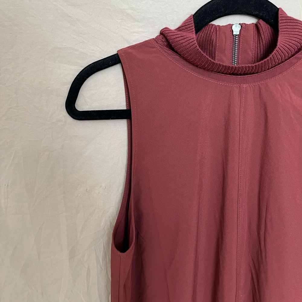 Athleta mock dress M